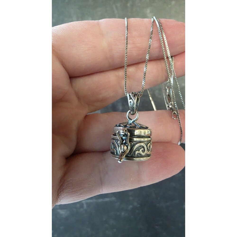 925 Sterling Silver Lidded Trinket Box Pendant Necklace Vintage